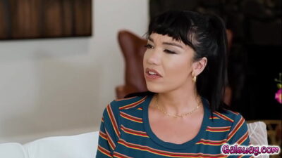 Sheena Ryder receives a sexy text from a stranger named Little Puck and turns this encounter into one steamy hook up