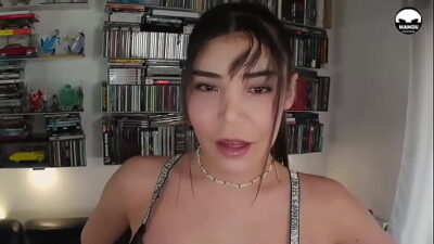 Tomorrow a new video is coming soon to my page. Join me with the superb jadecve from the french TV show “La Villa des Cœ …